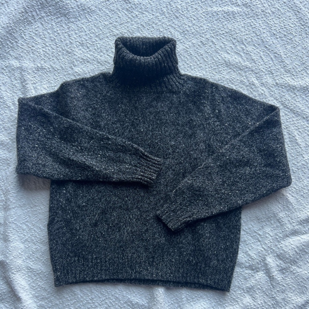 Vintage GAP 100% Wool Turtleneck Sweater Charcoal Gray Marled Chunky Knit Small